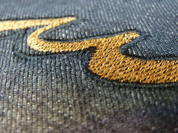 Comment retirer la broderie pour récupérer et réutiliser les vêtements